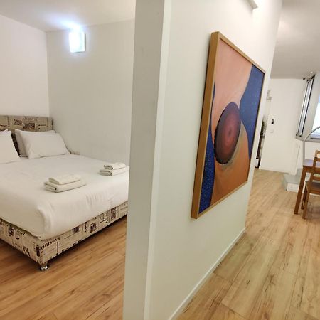Central Stay Tlv Beachfront Tel Aviv Rum bild
